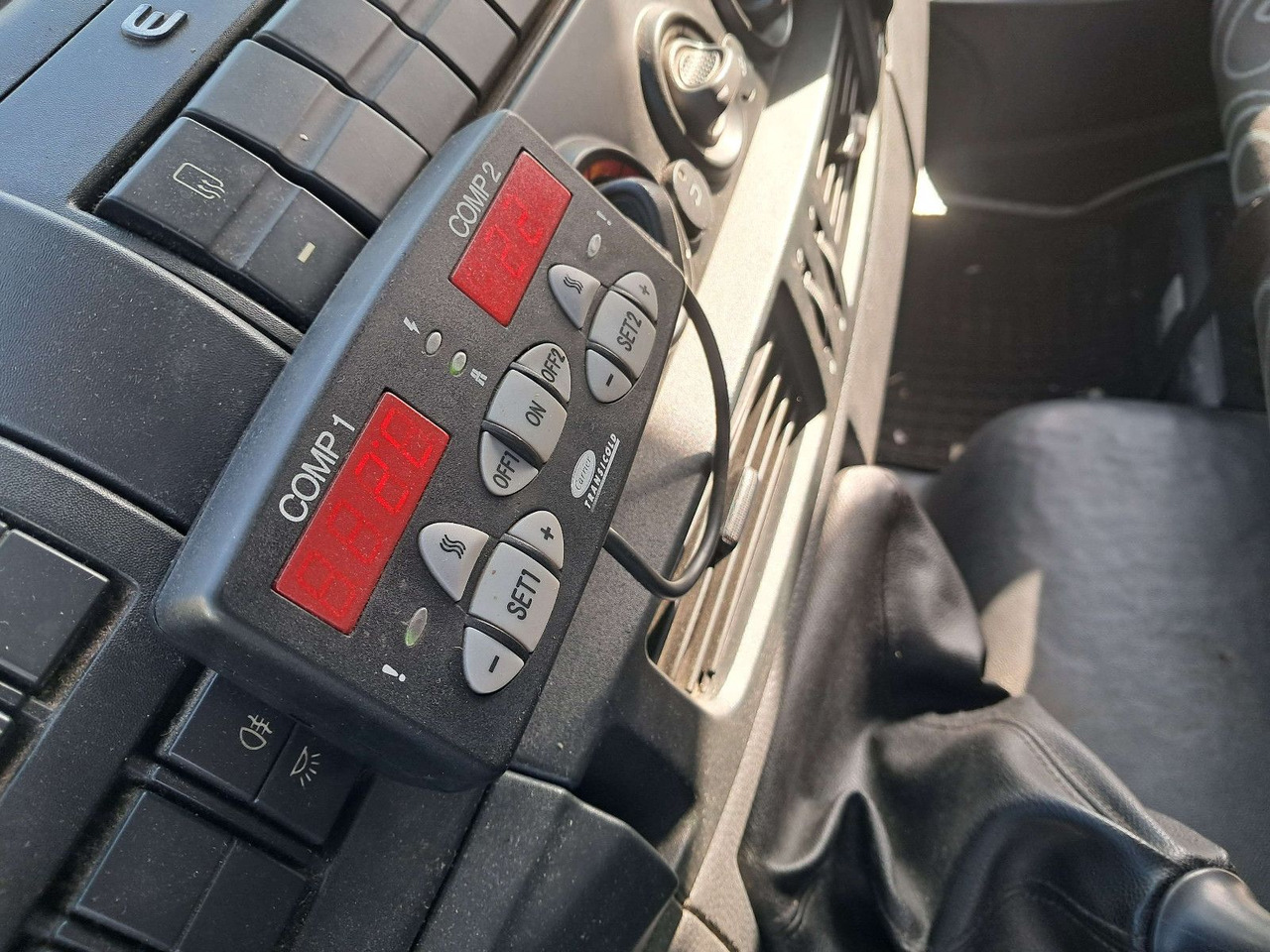 Iveco 100E18, Carrier Xarios 600mt, POLEN! - Caminhão frigorífico: foto 5 Iveco 100E18, Carrier Xarios 600mt, POLEN! - Caminhão frigorífico: foto 5