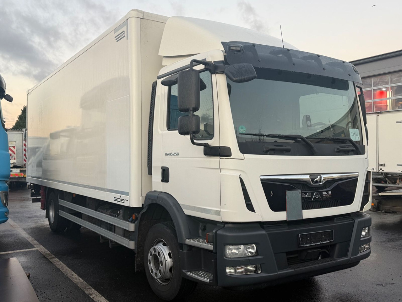 MAN TGM 15.250 Autom., Klima, Palfinger MBB, TOP - Caminhão furgão: foto 3 MAN TGM 15.250 Autom., Klima, Palfinger MBB, TOP - Caminhão furgão: foto 3