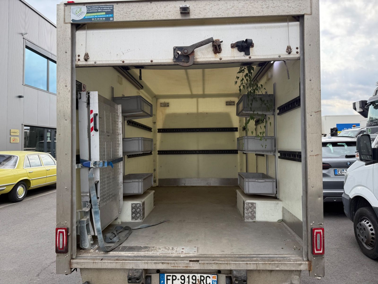 Carrinha de contentor Renault Master III Koffer/Hebebühne/Klima/Kamera: foto 8