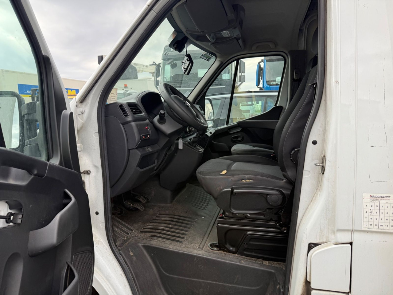 Carrinha de contentor Renault Master III Koffer/Hebebühne/Klima/Kamera: foto 10