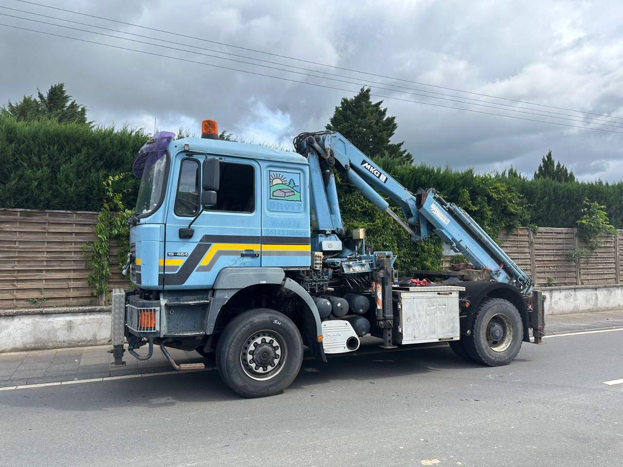 MAN F2000/19.464/4x4/defect crane/AHK - Tractor: foto 1 MAN F2000/19.464/4x4/defect crane/AHK - Tractor: foto 1
