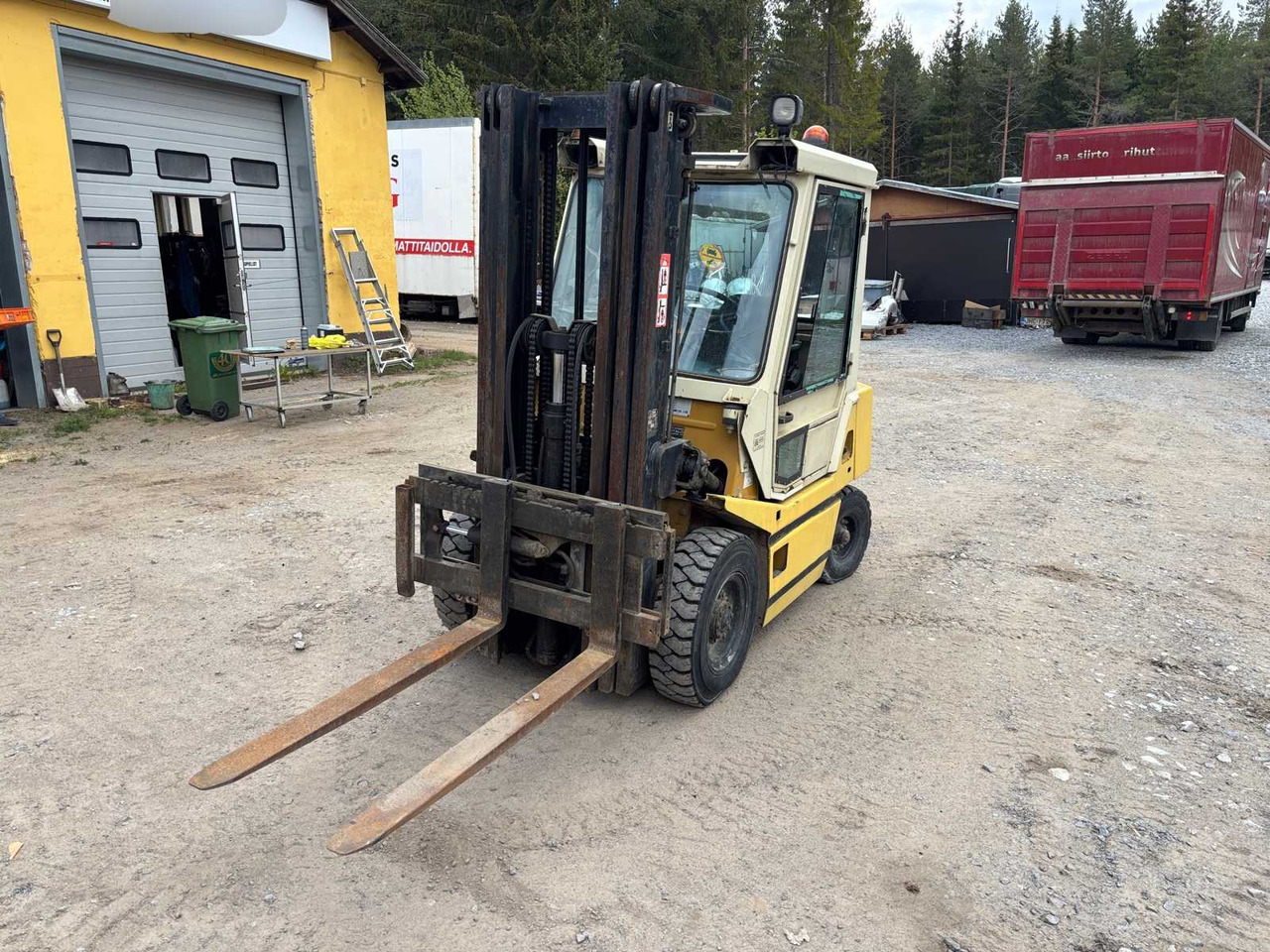 Forklift TCM FD25Z2 - Empilhadeira a diesel: foto 1 Forklift TCM FD25Z2 - Empilhadeira a diesel: foto 1