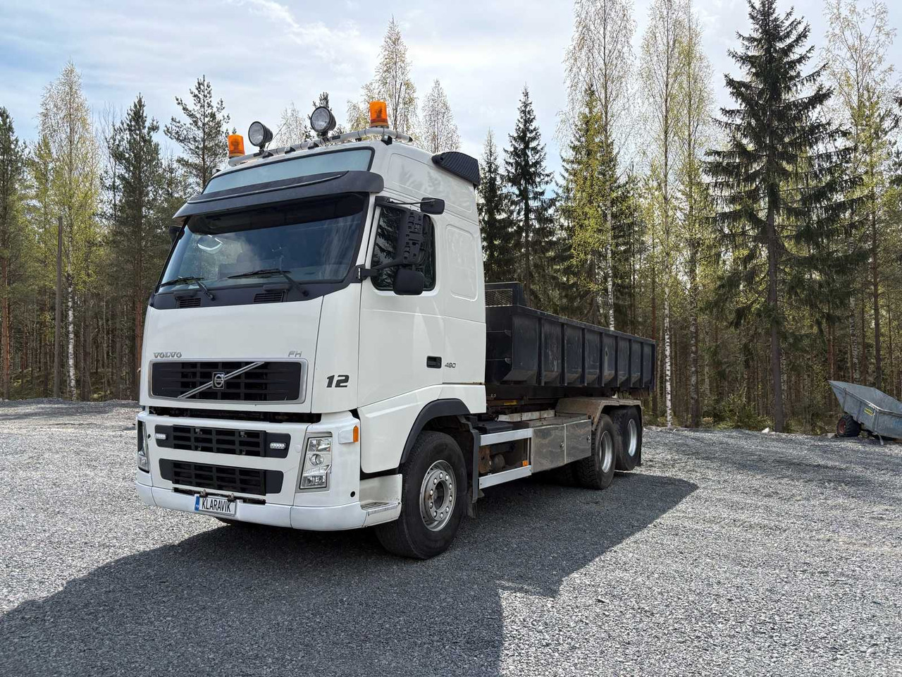 Hook Lift Truck Volvo FH480 - Caminhão polibenne: foto 2 Hook Lift Truck Volvo FH480 - Caminhão polibenne: foto 2