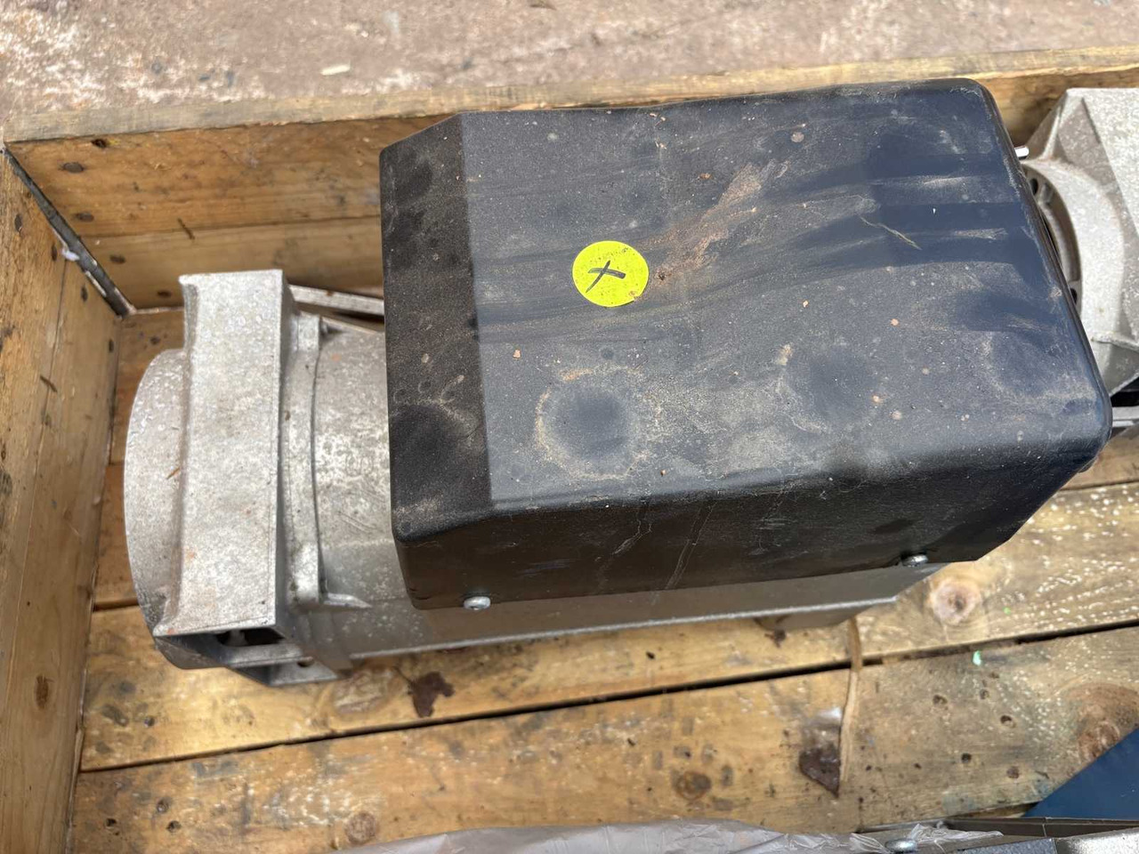 Welding generator Sincro EW 220 DC - Equipamento para soldagem: foto 4 Welding generator Sincro EW 220 DC - Equipamento para soldagem: foto 4
