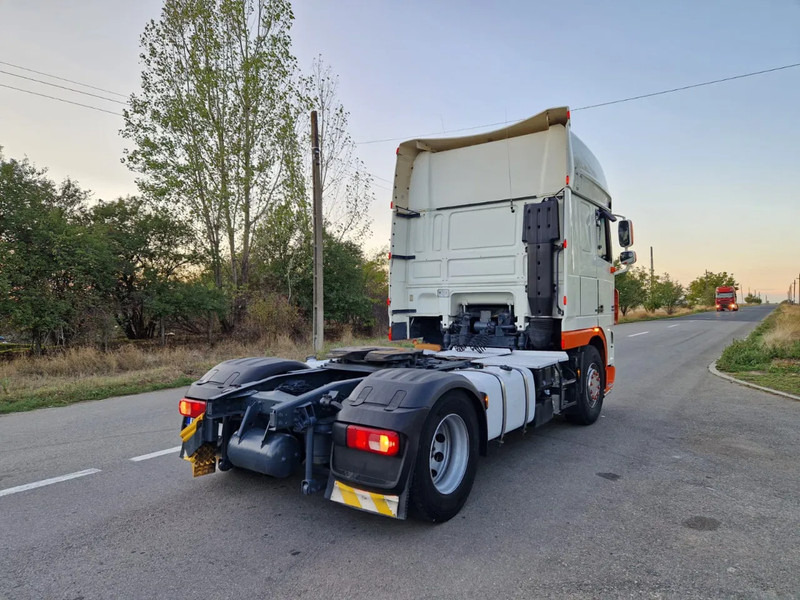 DAF XF 105.460 Manual - Tractor de terminal: foto 4 DAF XF 105.460 Manual - Tractor de terminal: foto 4