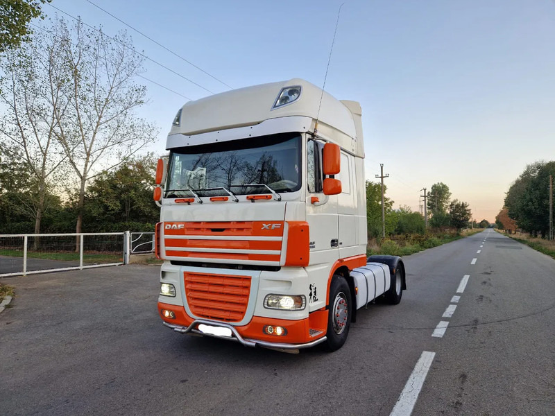 DAF XF 105.460 Manual - Tractor de terminal: foto 2 DAF XF 105.460 Manual - Tractor de terminal: foto 2