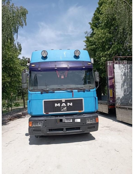 MAN 19.414 F2000 - Tractor: foto 1 MAN 19.414 F2000 - Tractor: foto 1