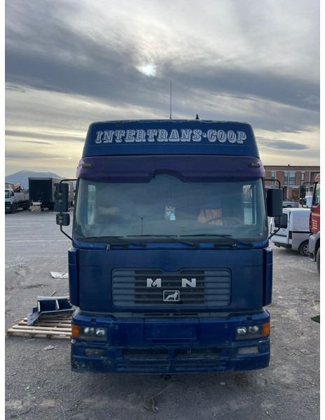 MAN 19.464 F2000 - Tractor: foto 1 MAN 19.464 F2000 - Tractor: foto 1