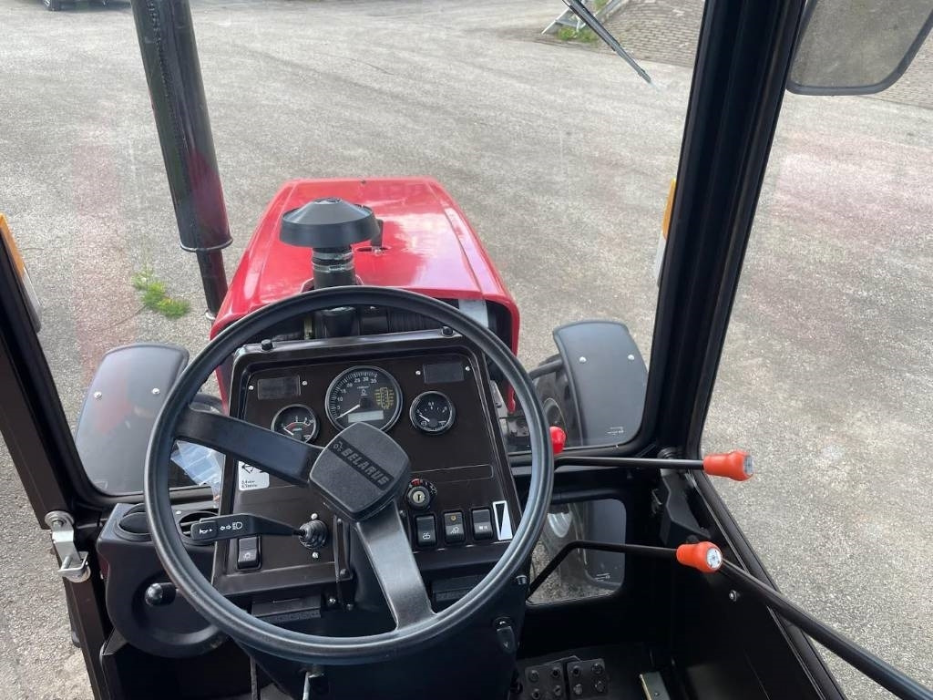 Belarus 320.4  - Trator: foto 5 Belarus 320.4  - Trator: foto 5