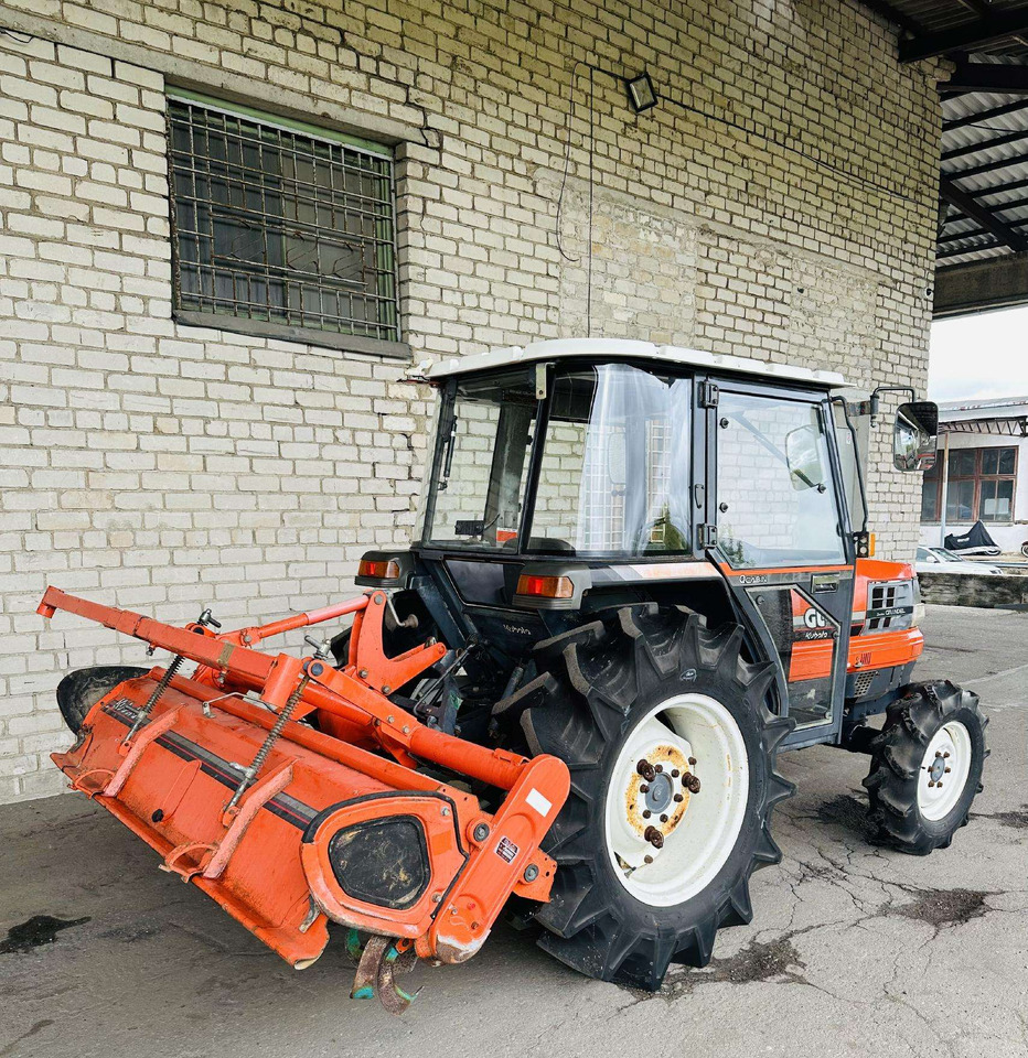 Kubota GL32 - Trator: foto 5 Kubota GL32 - Trator: foto 5