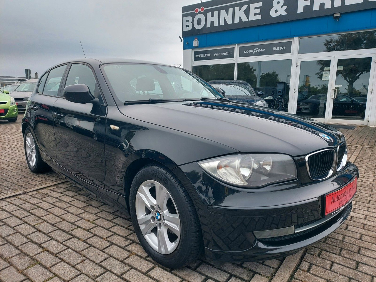 BMW 116 Baureihe 1 Lim. 116d Klima Sitzheizung - Sedã: foto 1 BMW 116 Baureihe 1 Lim. 116d Klima Sitzheizung - Sedã: foto 1
