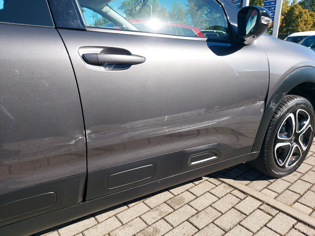 Citroën C4 Cactus Feel DAB Klima Sitzheizung PDC - Sedã: foto 2 Citroën C4 Cactus Feel DAB Klima Sitzheizung PDC - Sedã: foto 2