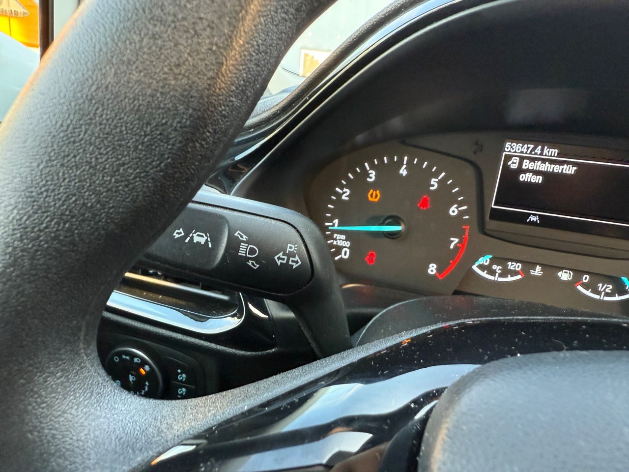 Automóvel Ford Fiesta Trend KLIMAA. TEMPOMAT SHZ SPURWECHSEL: foto 17