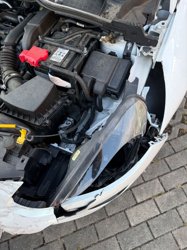 Automóvel Ford Fiesta Trend KLIMAA. TEMPOMAT SHZ SPURWECHSEL: foto 24
