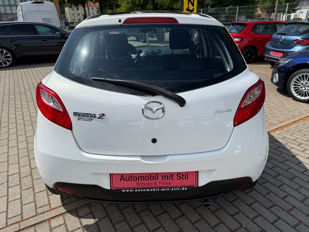 Mazda 2 Lim. 1.3 Origami 5 TÜER KLIMA SHZ TÜV NEU - Automóvel: foto 5 Mazda 2 Lim. 1.3 Origami 5 TÜER KLIMA SHZ TÜV NEU - Automóvel: foto 5