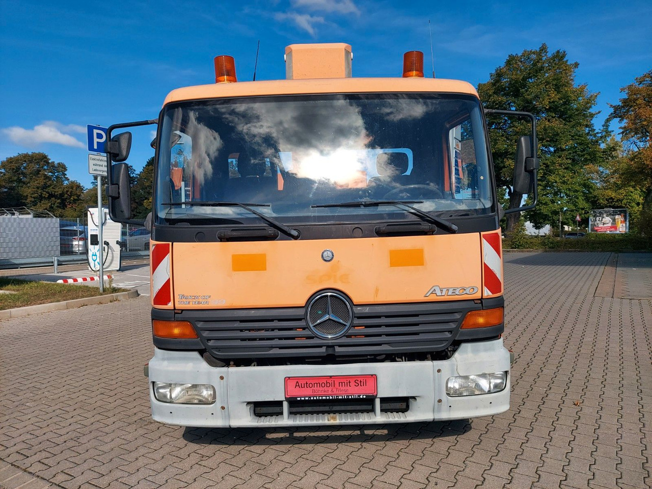 Mercedes-Benz ATEGO 1323 HUBSTEIGER WUMAG WT220H - Caminhão com plataforma aérea: foto 2 Mercedes-Benz ATEGO 1323 HUBSTEIGER WUMAG WT220H - Caminhão com plataforma aérea: foto 2