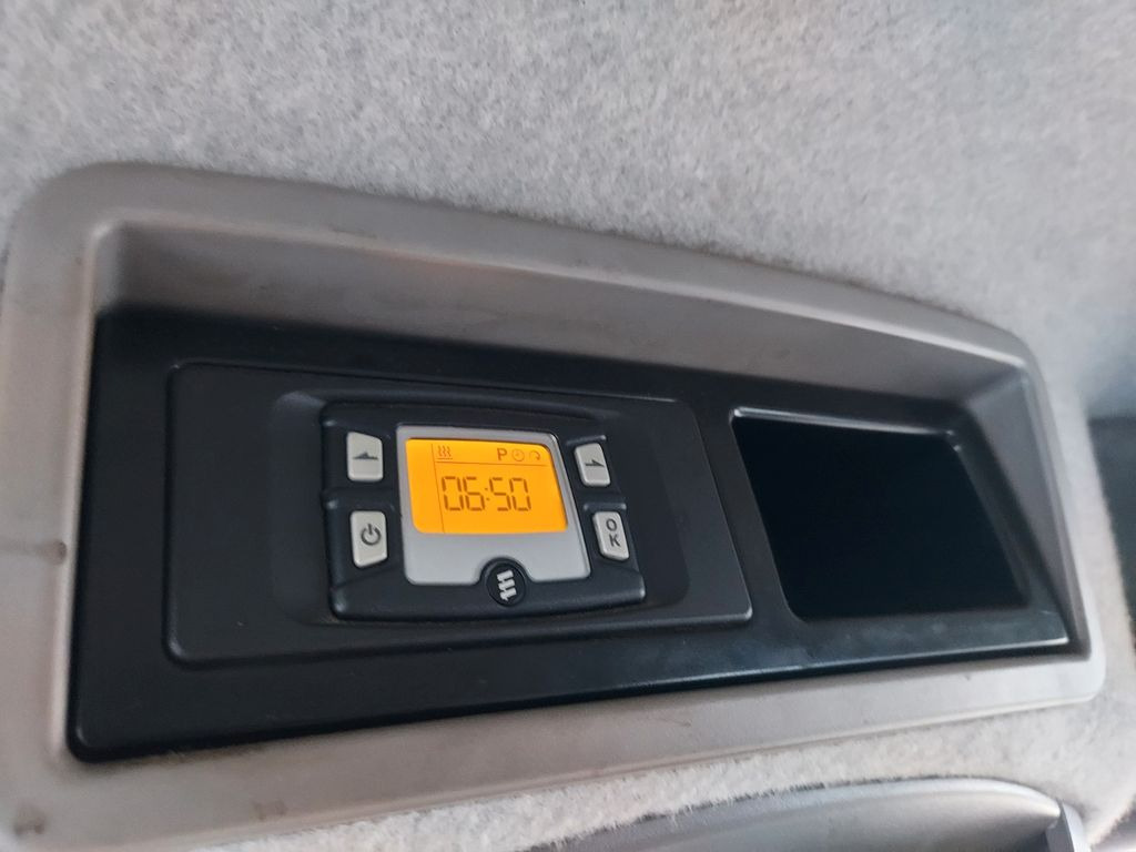 Mercedes-Benz Sprinter II DoKa 316 CDI 4X4 Pritsche 6 Sitze Mercedes-Benz Sprinter II DoKa 316 CDI 4X4 Pritsche 6 Sitze - Furgão de toldo, Carrinha cabine dupla: foto 2 Mercedes-Benz Sprinter II DoKa 316 CDI 4X4 Pritsche 6 Sitze Mercedes-Benz Sprinter II DoKa 316 CDI 4X4 Pritsche 6 Sitze - Furgão de toldo, Carrinha cabine dupla: foto 2