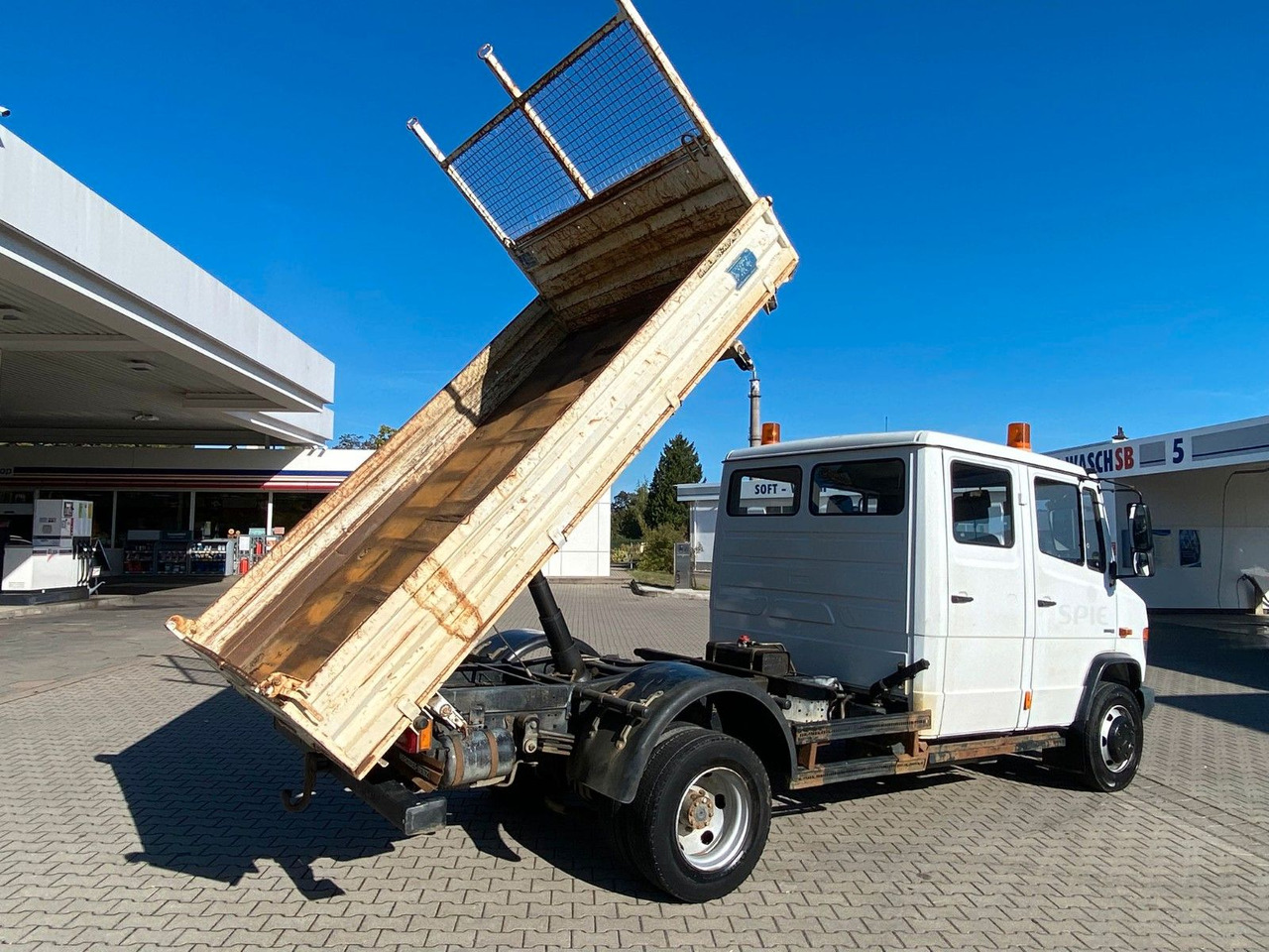 Mercedes-Benz VARIO 816D Doka 3 Seiten Kipper Meiller - Furgão basculante, Carrinha cabine dupla: foto 4 Mercedes-Benz VARIO 816D Doka 3 Seiten Kipper Meiller - Furgão basculante, Carrinha cabine dupla: foto 4