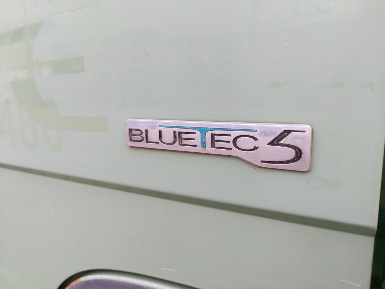 Mercedes-Benz Vario 613D Pritsche lang extralang - Furgão caixa aberta: foto 2 Mercedes-Benz Vario 613D Pritsche lang extralang - Furgão caixa aberta: foto 2