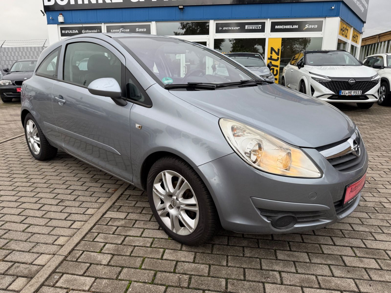 Opel Corsa D Edition KLIMA ALLWETTER REIFEN TÜV 26 - Automóvel: foto 2 Opel Corsa D Edition KLIMA ALLWETTER REIFEN TÜV 26 - Automóvel: foto 2