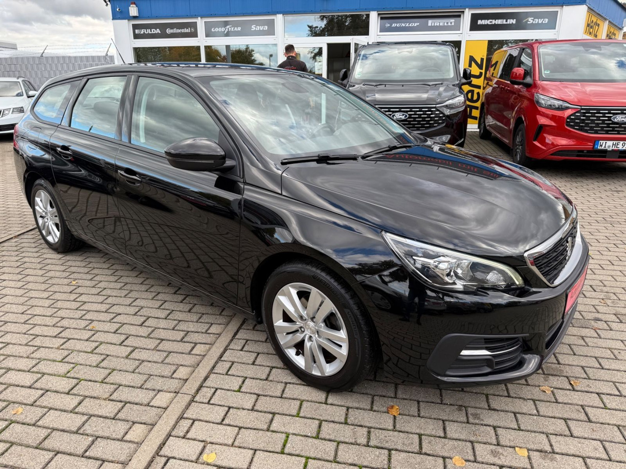 Peugeot 308 SW Active TEMPOMAT NAVI KLIMAA NAVI - Carro perua: foto 2 Peugeot 308 SW Active TEMPOMAT NAVI KLIMAA NAVI - Carro perua: foto 2