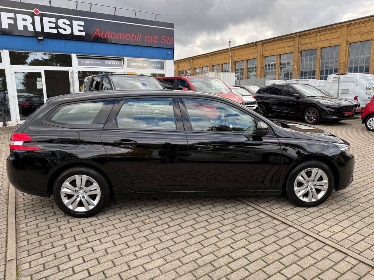 Peugeot 308 SW Active TEMPOMAT NAVI KLIMAA NAVI - Carro perua: foto 3 Peugeot 308 SW Active TEMPOMAT NAVI KLIMAA NAVI - Carro perua: foto 3