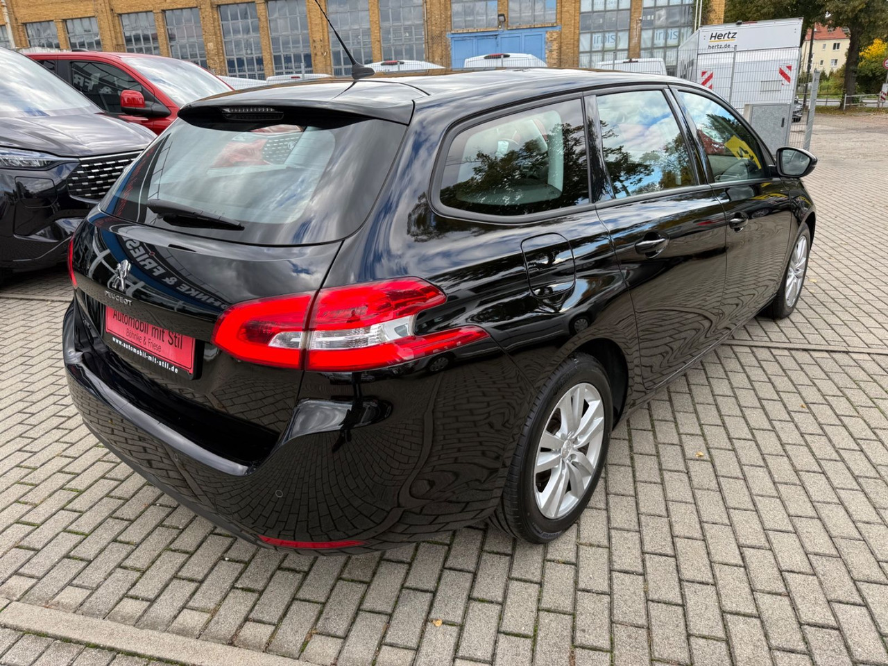 Peugeot 308 SW Active TEMPOMAT NAVI KLIMAA NAVI - Carro perua: foto 4 Peugeot 308 SW Active TEMPOMAT NAVI KLIMAA NAVI - Carro perua: foto 4