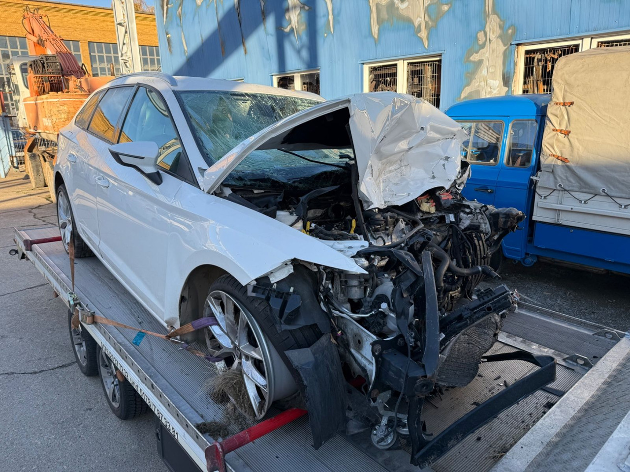 Seat Leon ST FR LED LEDER NAVI PDC KAMERA - Carro perua: foto 1 Seat Leon ST FR LED LEDER NAVI PDC KAMERA - Carro perua: foto 1