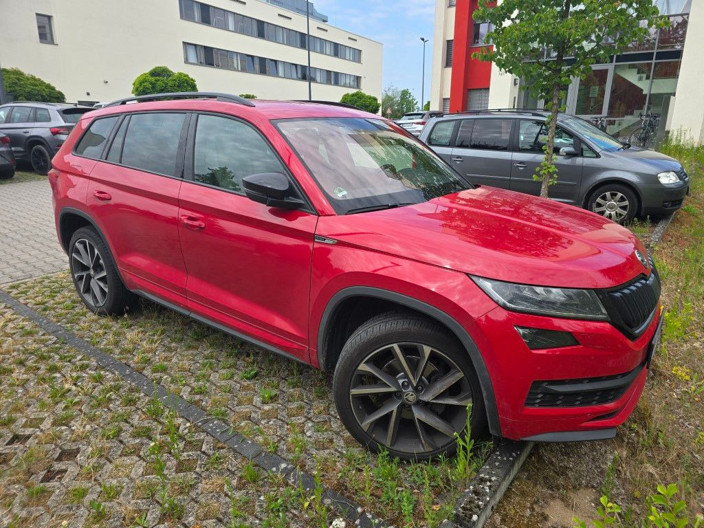 Skoda Kodiaq Sportline LED AUTOMATIK NAVI ALCANTARA - SUV: foto 2 Skoda Kodiaq Sportline LED AUTOMATIK NAVI ALCANTARA - SUV: foto 2