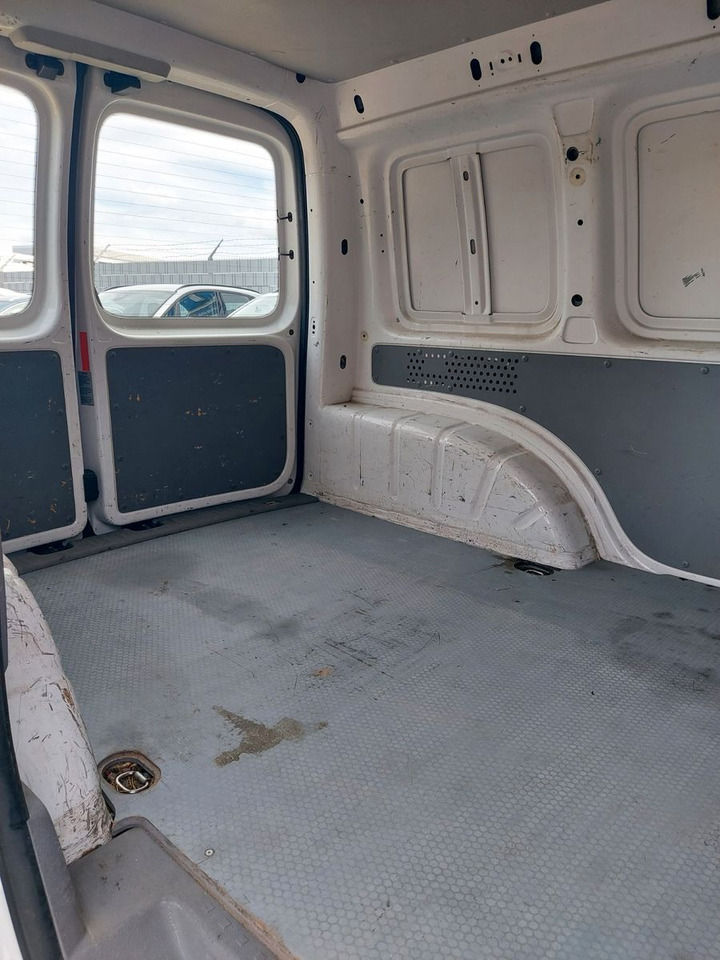 Locação de  Volkswagen Caddy Kasten Kombi 1.9 TDi Volkswagen Caddy Kasten Kombi 1.9 TDi: foto 8