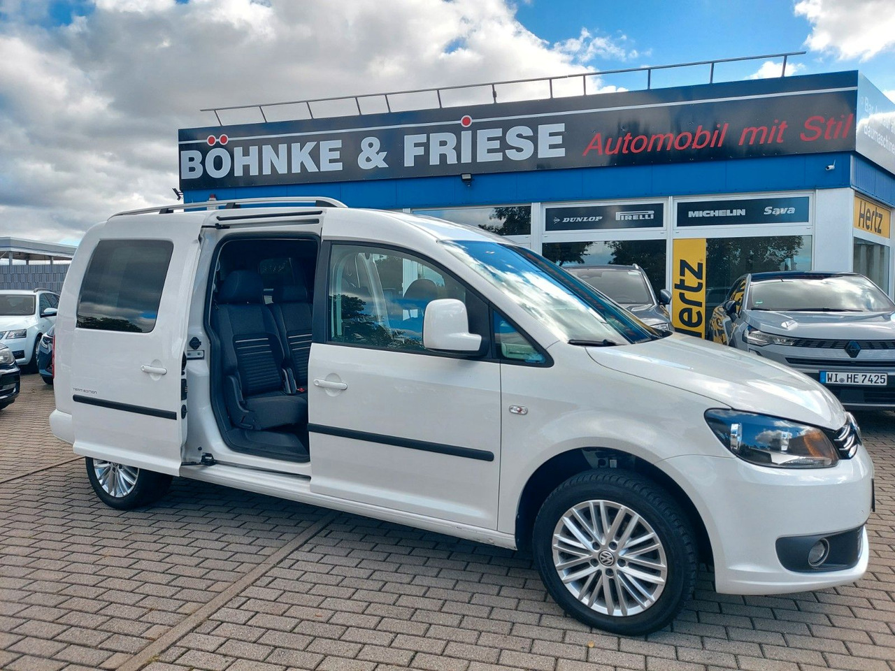 Volkswagen Caddy Kombi Maxi Comfortline 7 Sitze Team - Furgão de passageiros: foto 1 Volkswagen Caddy Kombi Maxi Comfortline 7 Sitze Team - Furgão de passageiros: foto 1