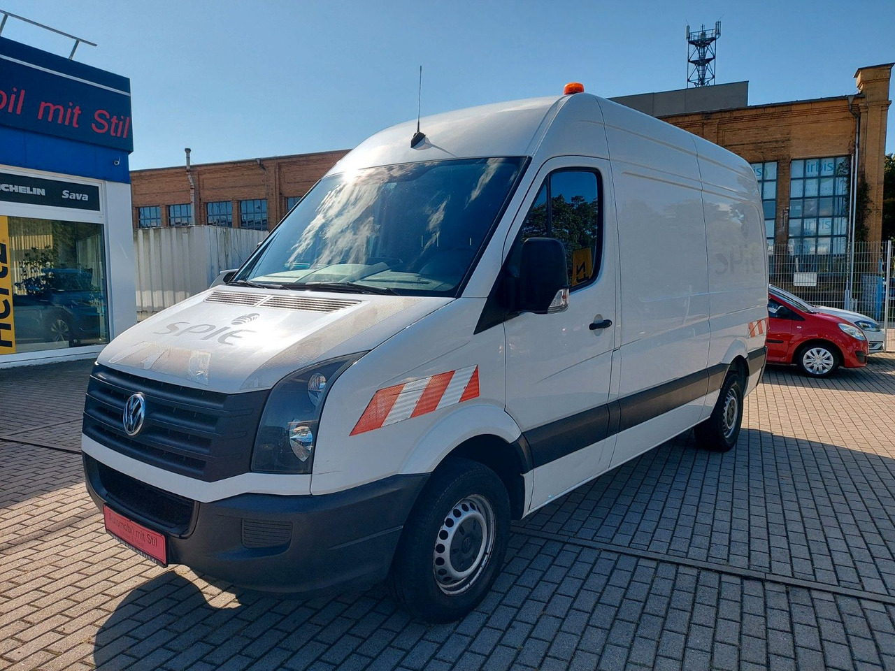 Volkswagen Crafter Kasten 35 mittel L2H2 Hochdach Klima - Furgão: foto 5 Volkswagen Crafter Kasten 35 mittel L2H2 Hochdach Klima - Furgão: foto 5