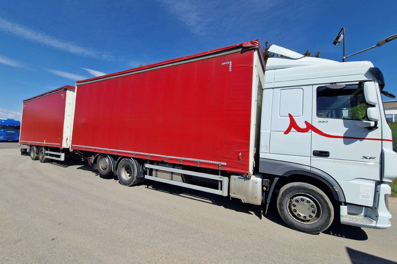DAF XF 530 FT - Caminhão com lona: foto 1 DAF XF 530 FT - Caminhão com lona: foto 1