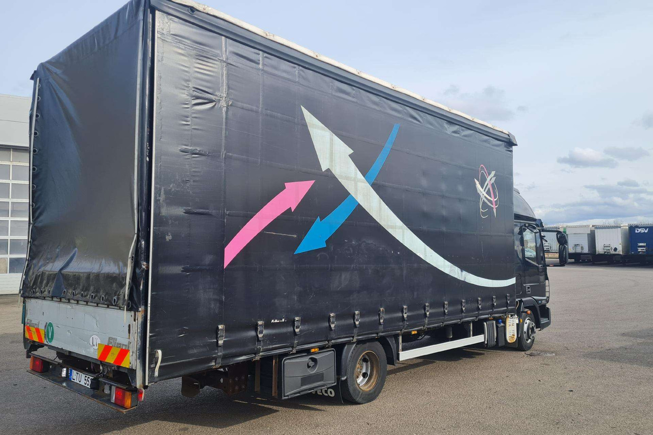 Caminhão com lona Iveco ML75E18: foto 7