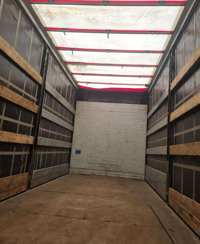 Caminhão com lona Iveco ML75E18: foto 10