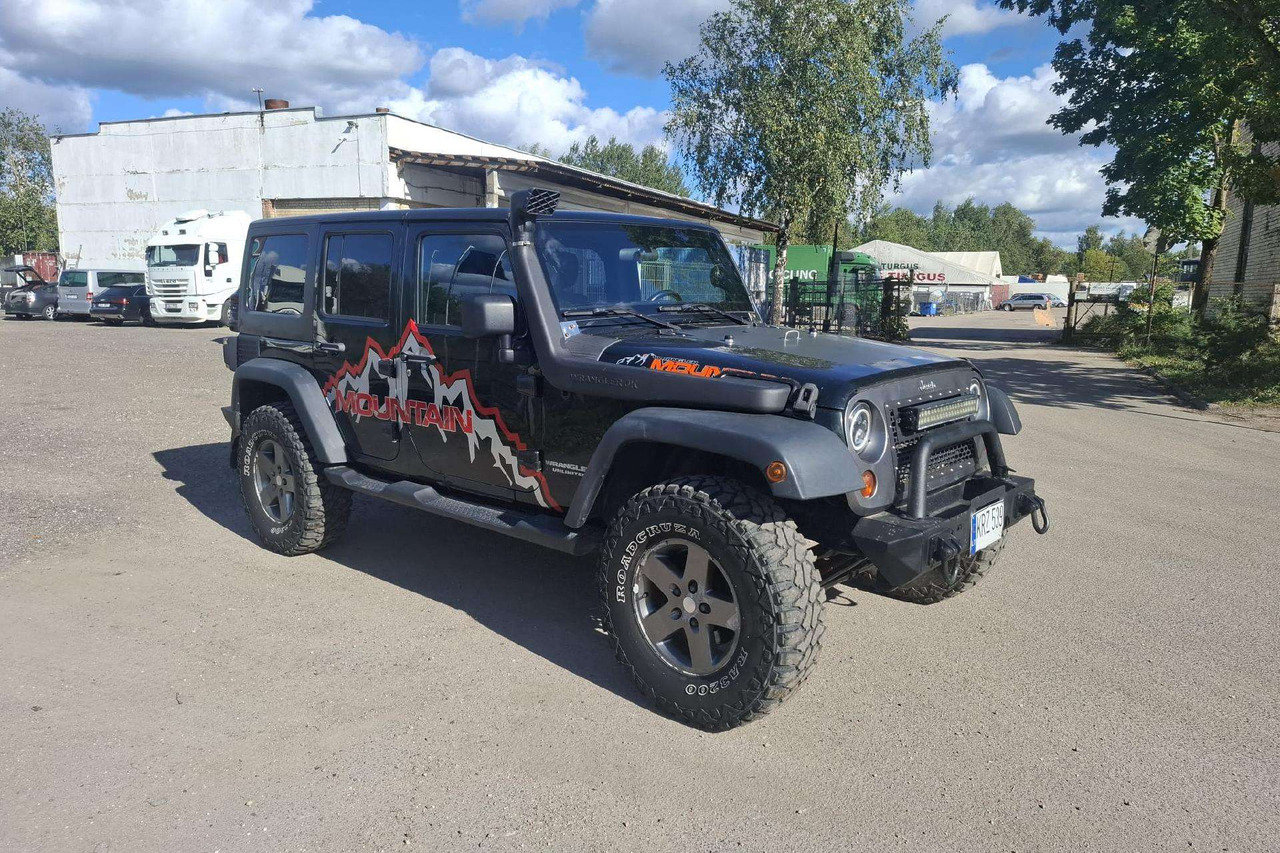 Jeep Wrangler - SUV: foto 1 Jeep Wrangler - SUV: foto 1