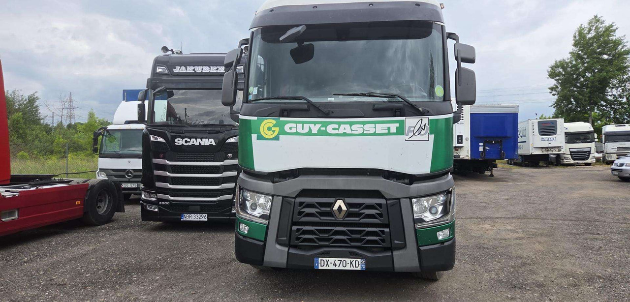 Renault T 460 - Caminhão com lona: foto 3 Renault T 460 - Caminhão com lona: foto 3