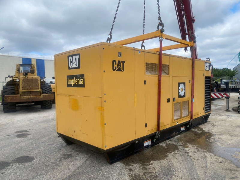 Caterpillar 3412C 900 KVA 900 F - Gerador elétrico: foto 1 Caterpillar 3412C 900 KVA 900 F - Gerador elétrico: foto 1