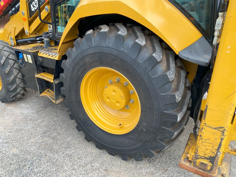 Retroescavadeira Caterpillar 432F2 NVT: foto 11