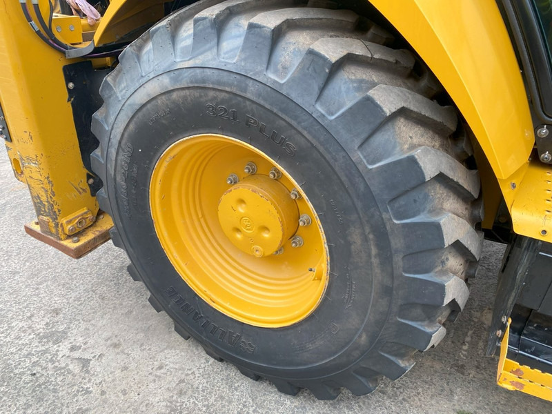 Retroescavadeira Caterpillar 432F2 NVT: foto 14