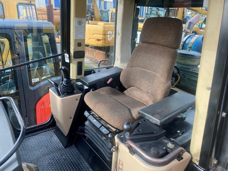 Caterpillar 953 C - Carregadeira de esteiras: foto 4 Caterpillar 953 C - Carregadeira de esteiras: foto 4