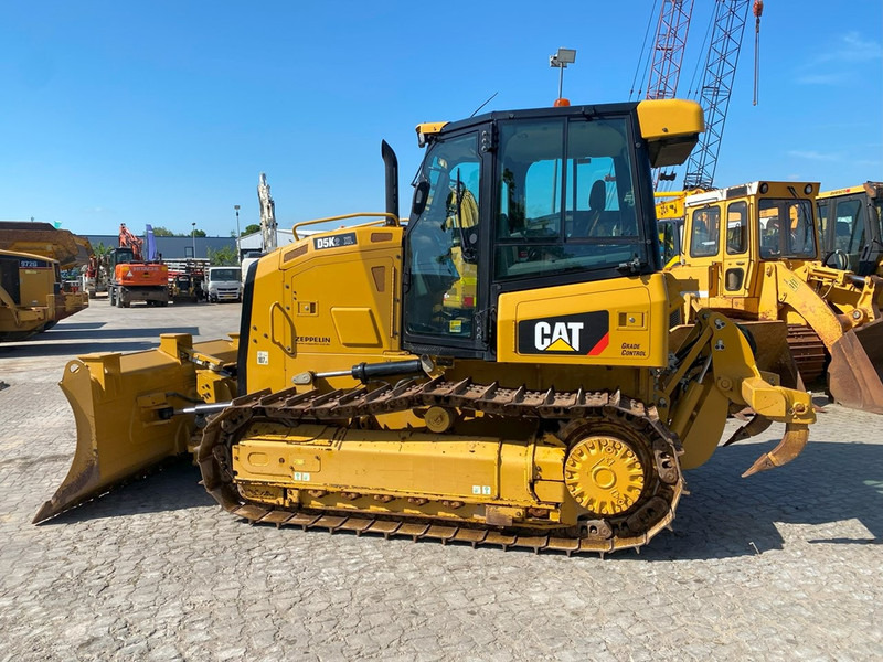 Caterpillar D5K2 XL NVT - Buldôzer: foto 2 Caterpillar D5K2 XL NVT - Buldôzer: foto 2