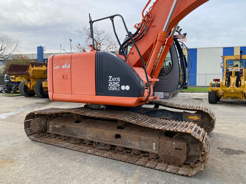 Locação de Hitachi ZX 225 USRLC NVT Hitachi ZX 225 USRLC NVT: foto 7