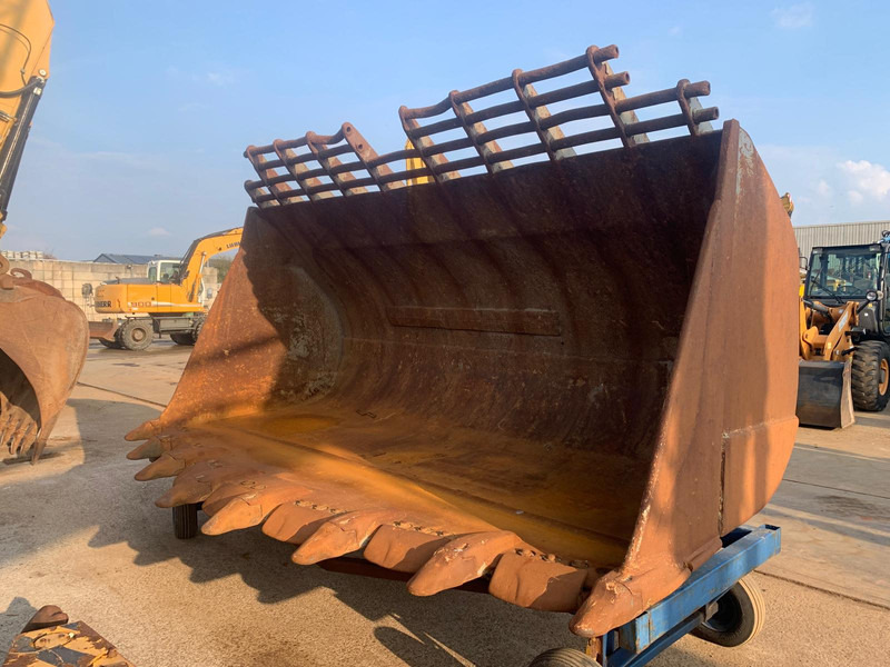 Volvo L350 F - Balde: foto 1 Volvo L350 F - Balde: foto 1