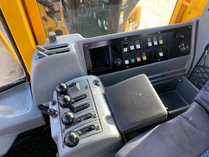 Volvo L90E NVT - Carregadeira de rodas: foto 5 Volvo L90E NVT - Carregadeira de rodas: foto 5