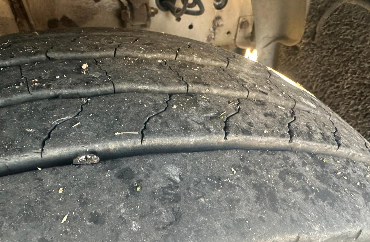 Caminhão furgão DAF LF 55.220 FURGONE 8 MT.: foto 10 Caminhão furgão DAF LF 55.220 FURGONE 8 MT.: foto 10