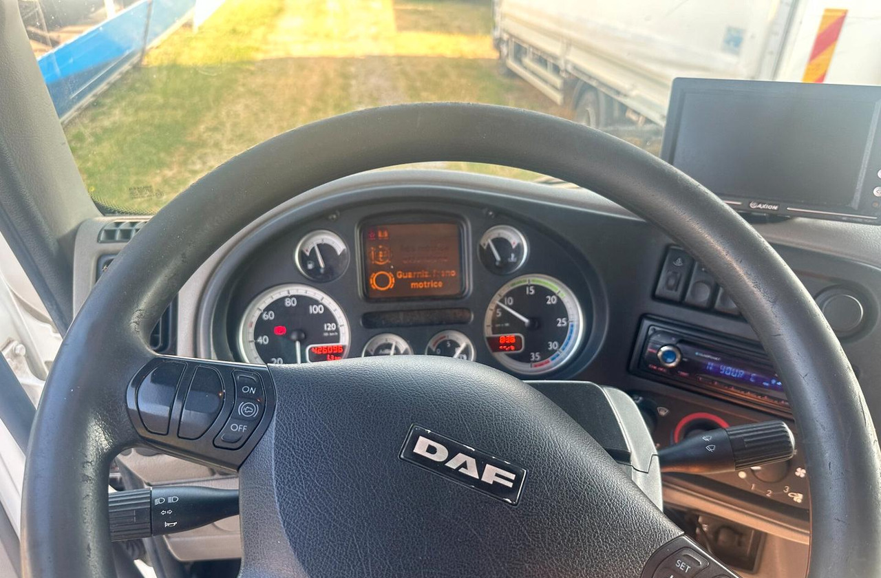 Caminhão furgão DAF LF 55.220 FURGONE 8 MT.: foto 6 Caminhão furgão DAF LF 55.220 FURGONE 8 MT.: foto 6