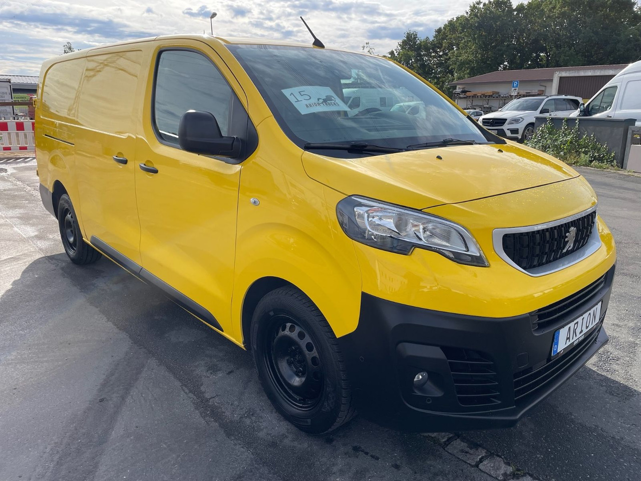 Peugeot Expert Kasten Pro L3/2.0 BlueHDI/AC/15xVerfügbar - Furgão compacto: foto 1 Peugeot Expert Kasten Pro L3/2.0 BlueHDI/AC/15xVerfügbar - Furgão compacto: foto 1