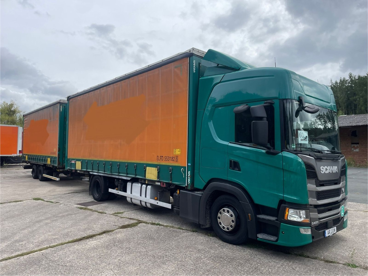 Scania G450 Pritsche+Plane/ANHÄNGER/KOTSCHENREUTHER - Caminhão com lona: foto 1 Scania G450 Pritsche+Plane/ANHÄNGER/KOTSCHENREUTHER - Caminhão com lona: foto 1