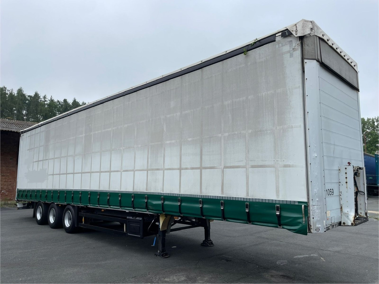Schmitz Cargobull S01 3-Achs/Pritsche+Plane/13,5m/28100kg-Nutzlast - Semi-reboque de lona: foto 1 Schmitz Cargobull S01 3-Achs/Pritsche+Plane/13,5m/28100kg-Nutzlast - Semi-reboque de lona: foto 1